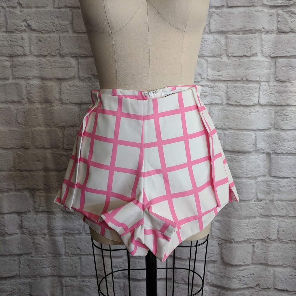 Short with side pockets, Size XS